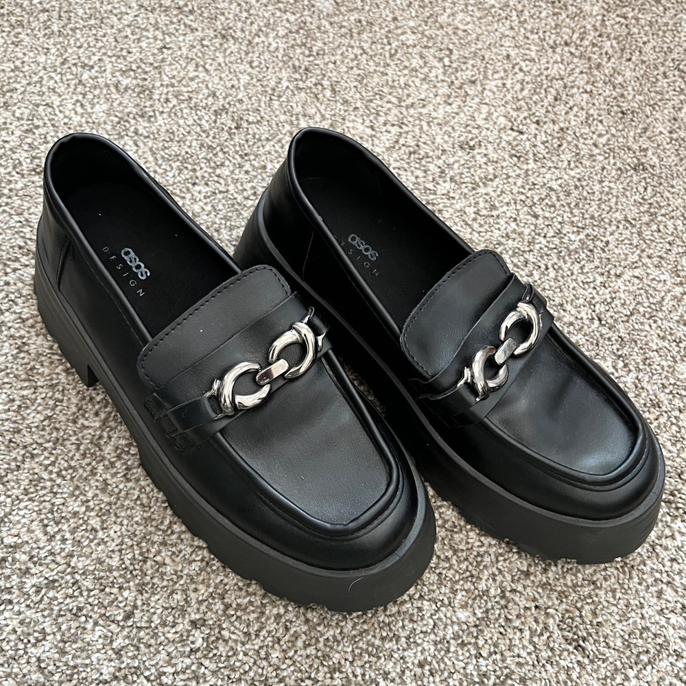 ASOS Black Loafers Platform Chunky Y2K Size 8 Goth Witchy Rockability Chain